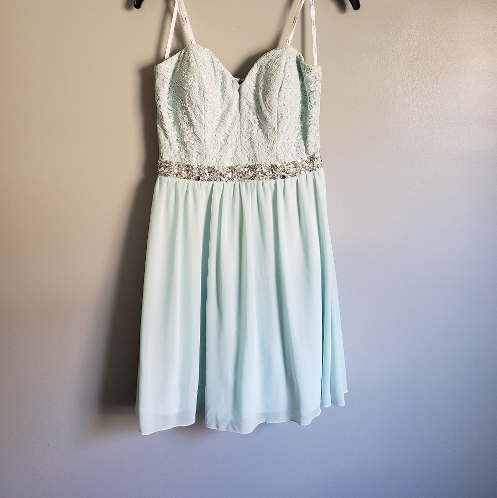 Strapless dress